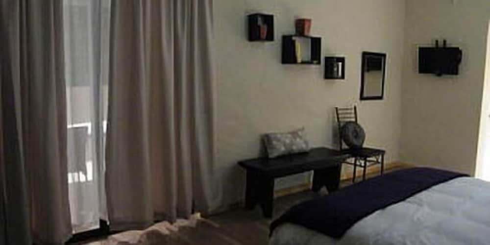 Фото Northcliff Bed and Breakfast