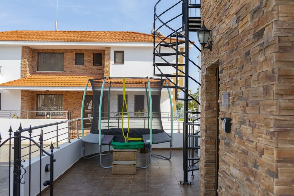 Фото Вилла Seafront Protaras Luxury Resort