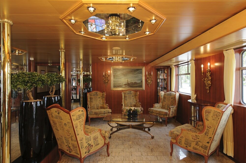 Фото Knm Ms Switzerland II - Frankfurt