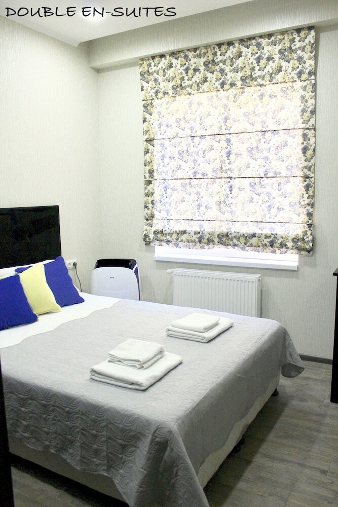 Фото Red Fox Guesthouse