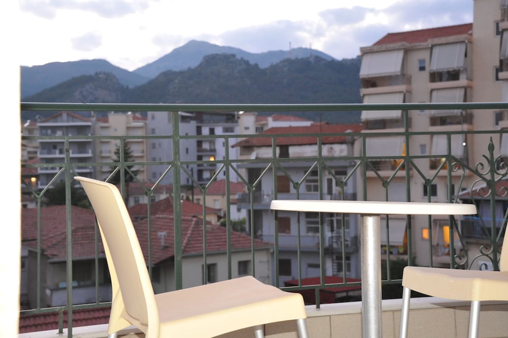 Фото Ceragio Hotel & Apartments