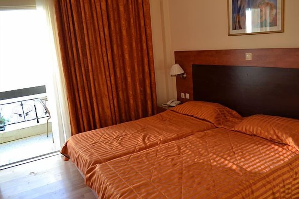 Фото Galaxy Hotel