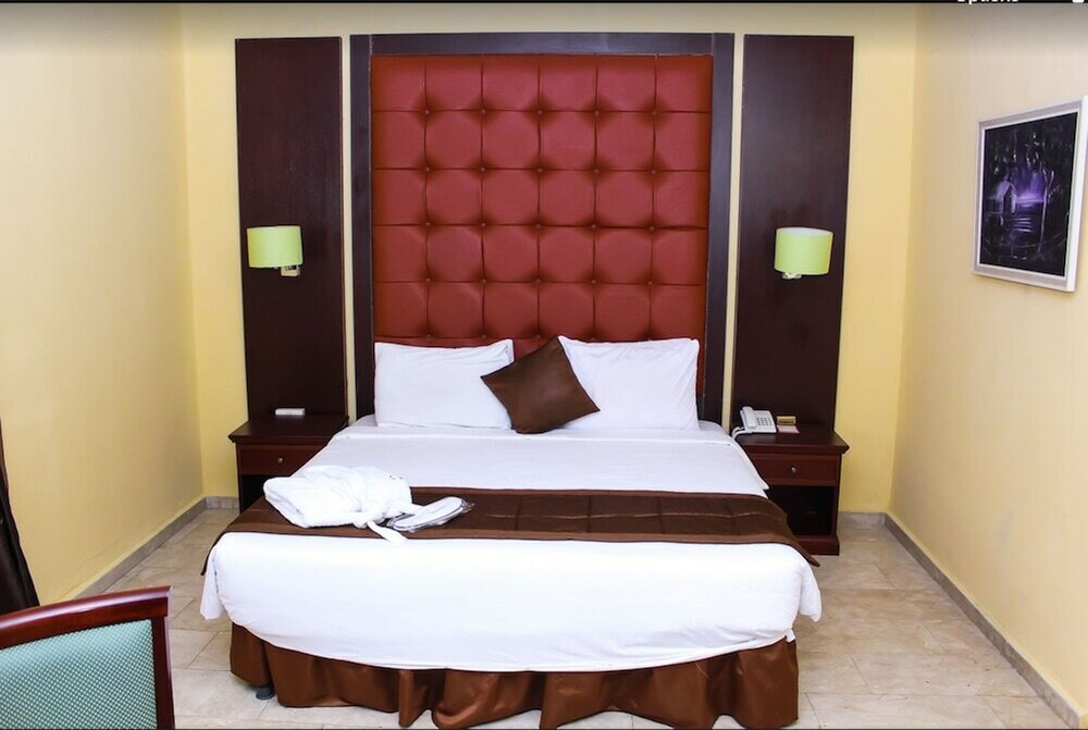 Фото Bolingo Hotel Towers