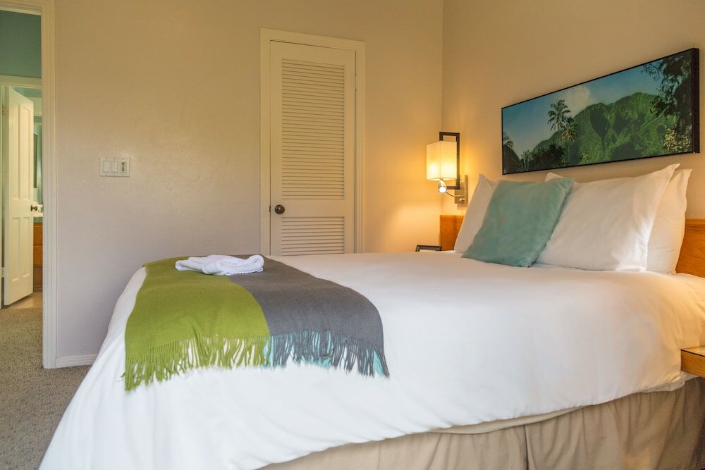 Фото Wave Crest Resort