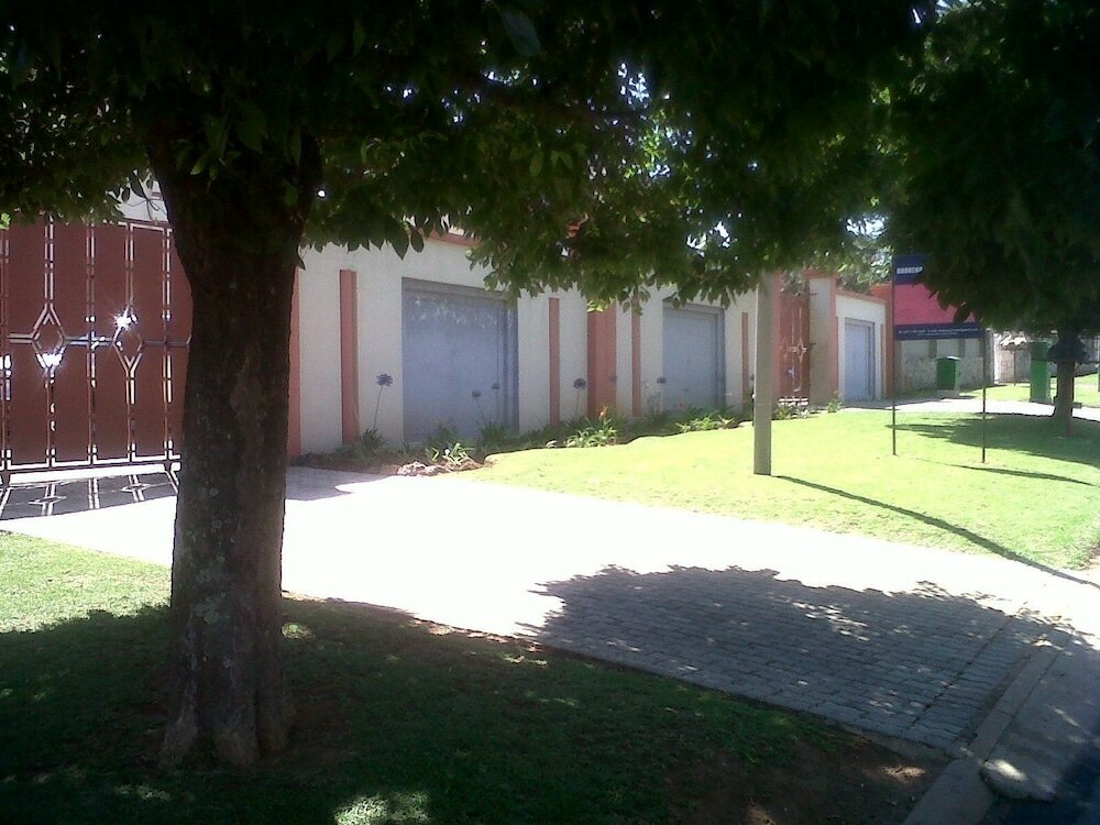 Фото Moshitametsi Guesthouse