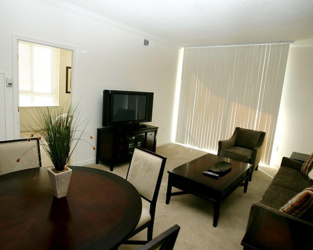 Фото Instrata by Executive Apartments