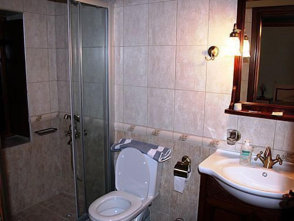 Фото Nikolas Guesthouse