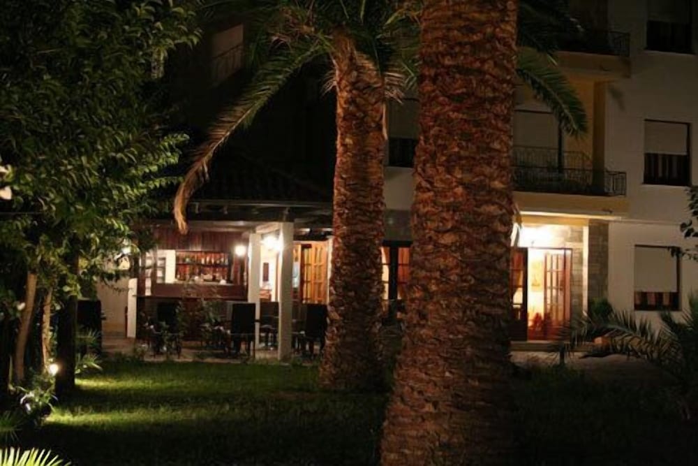 Фото Hotel Vicky