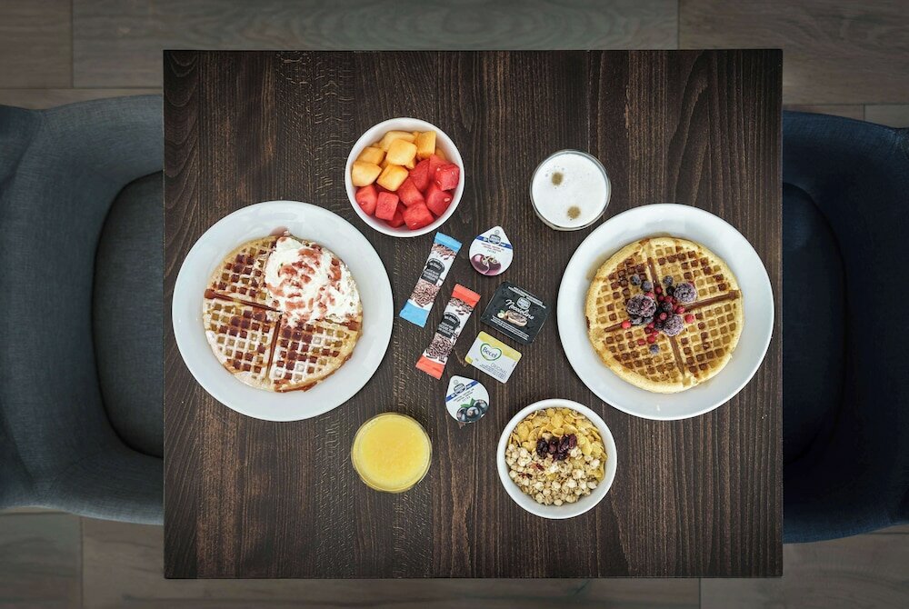 Фото Hampton by Hilton Amsterdam Centre East