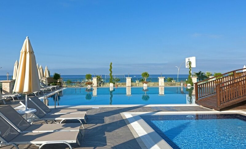 Гостиница Asia Beach Resort & SPA Hotel в Аланье