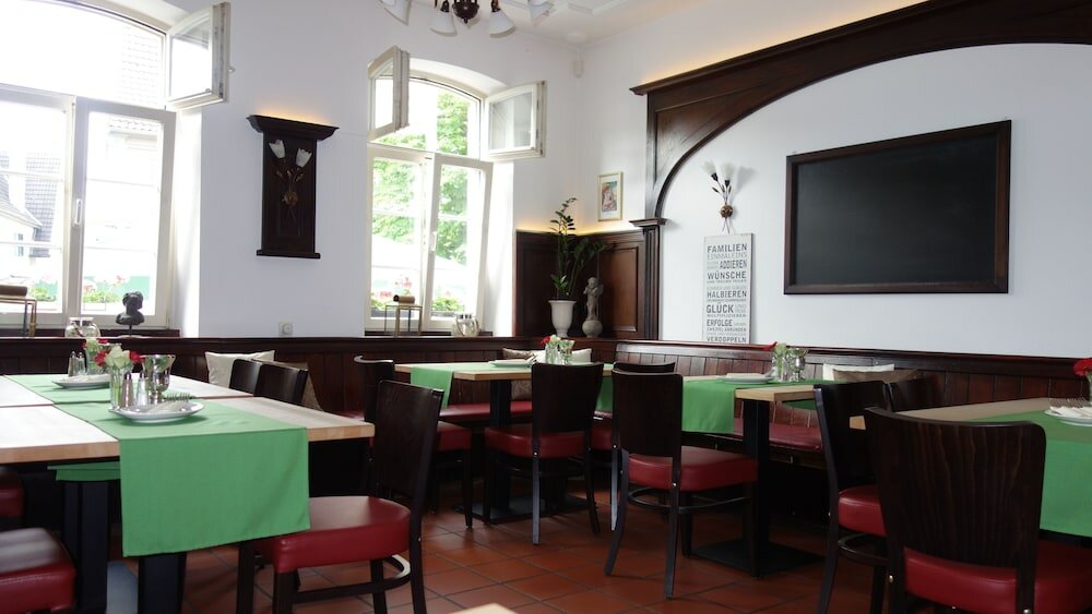 Фото Hotel Restaurant Erbprinz Walldorf