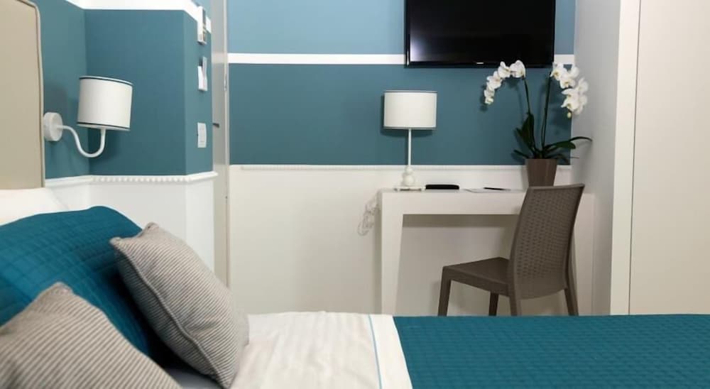 Фото Hotel Ambassador