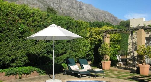 Гостиница Casablanca Bed and Breakfast Stellenbosch в Стелленбосе