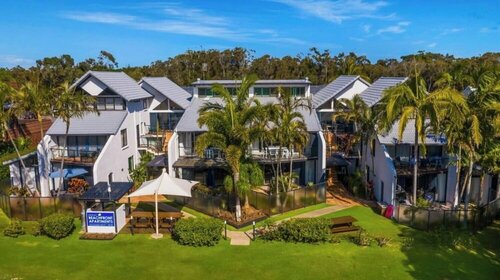 Гостиница Byron Bay Beachfront Apartments в Байрон-Бэе