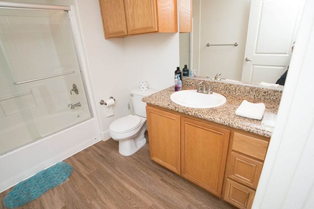 Фото Glendon Apartments