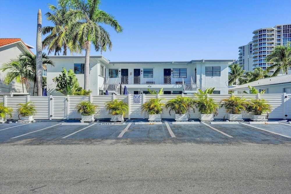 Фото Waves On Desoto