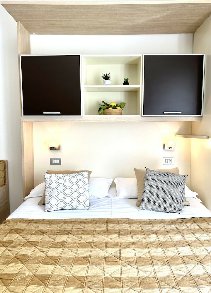 Фото Hotel Christian