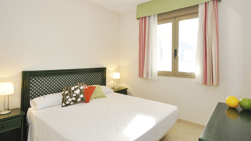 Фото Apartamentos Larimar