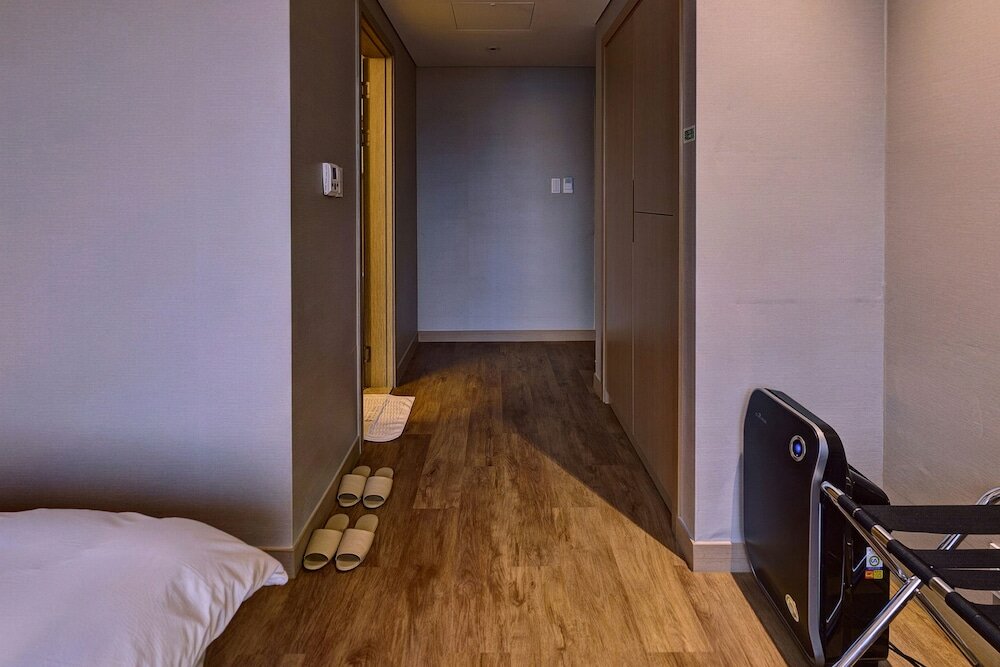 Фото Hotel Avenue Changwon