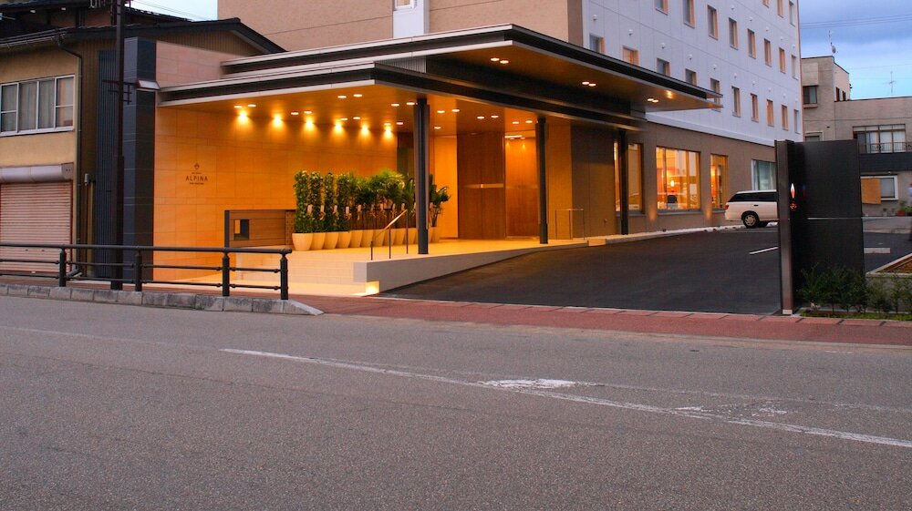 Фото Spa Hotel Alpina Hida Takayama