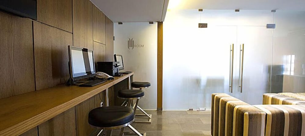 Фото The J Hotel & SPA