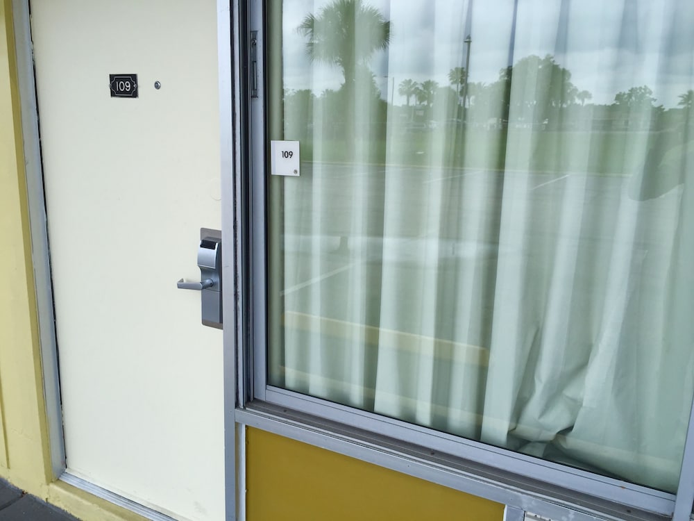 Фото Rodeway Inn