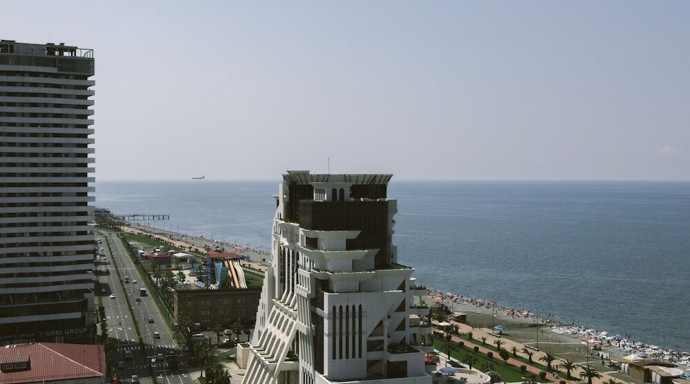 Фото Silk Road Sea Towers Batumi Apart Hotel