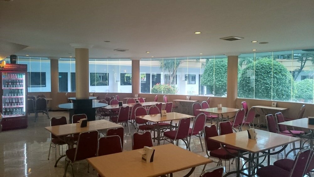 Фото Hotel Sinar 2