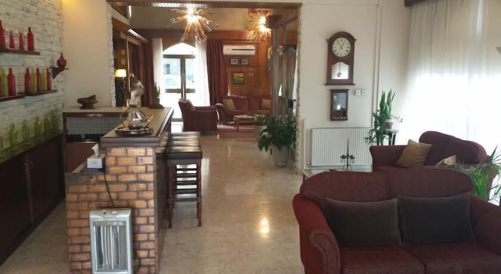 Фото Layiotis Hotel Apartments