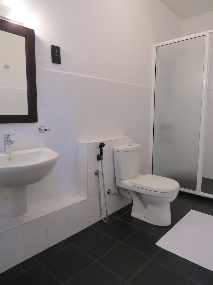 Фото Chapelton House