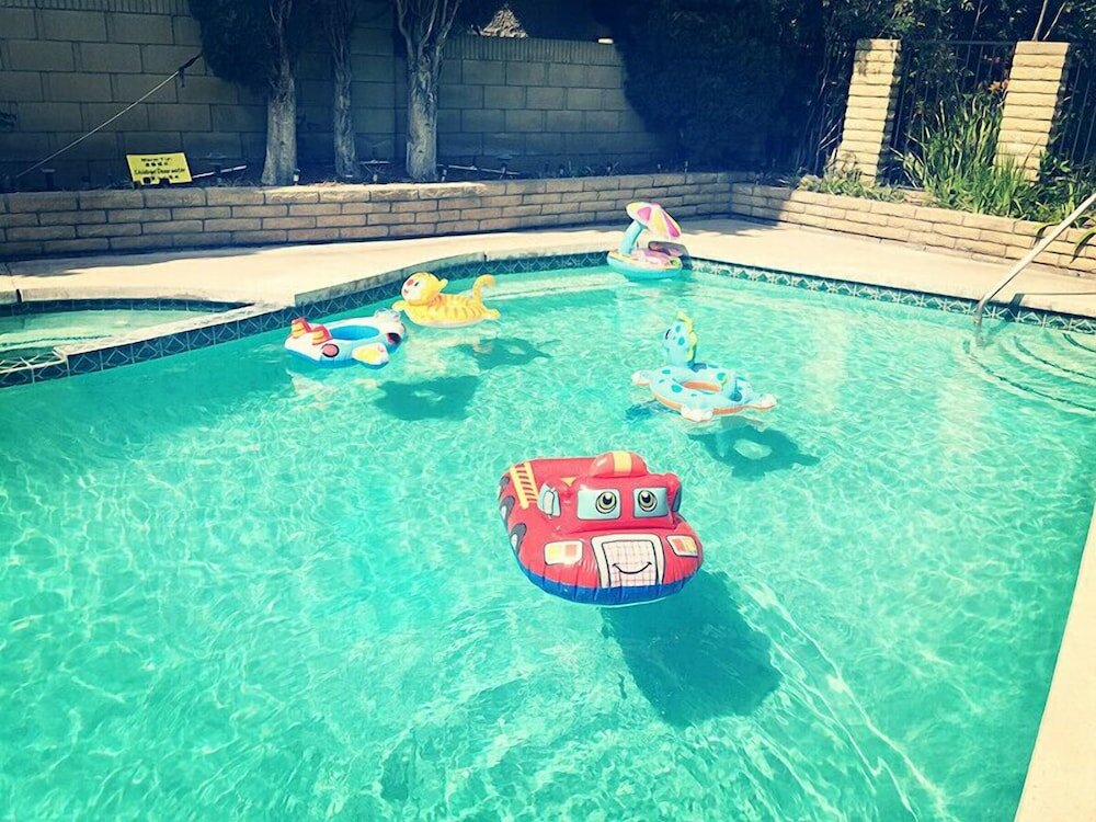 Фото Romantic and Luxury Disney Villa