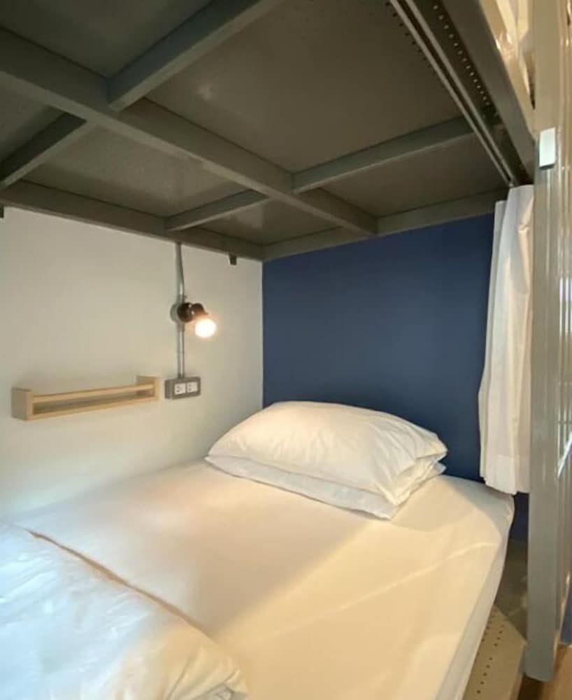 Фото Monomer Hostel Bangkok