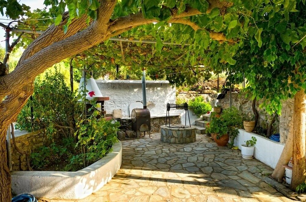 Фото Kounenos Apartments