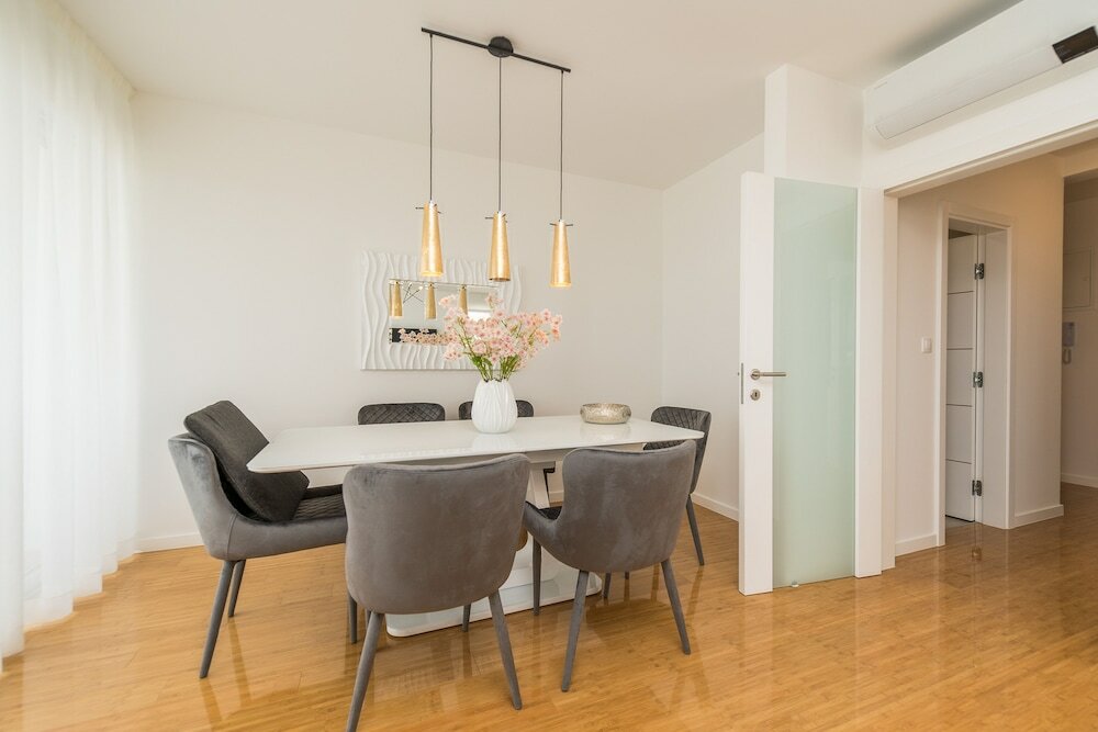 Фото Penthouse Apartment Perla with Jacuzzi