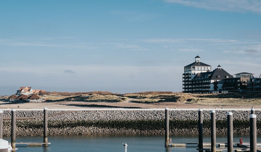 Фото Strandhotel