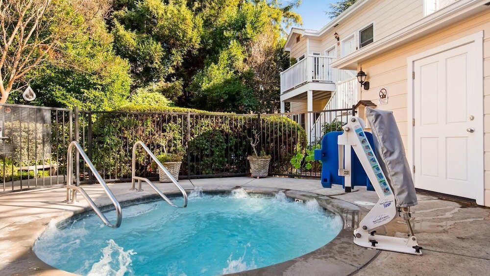 Фото Elm House Inn