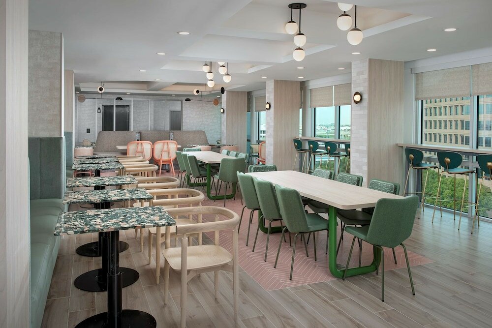 Фото Home2 Suites by Hilton Miami Airport South Blue Lagoon