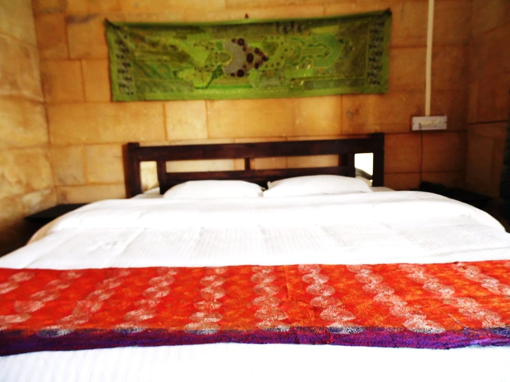 Фото Hotel heera Court