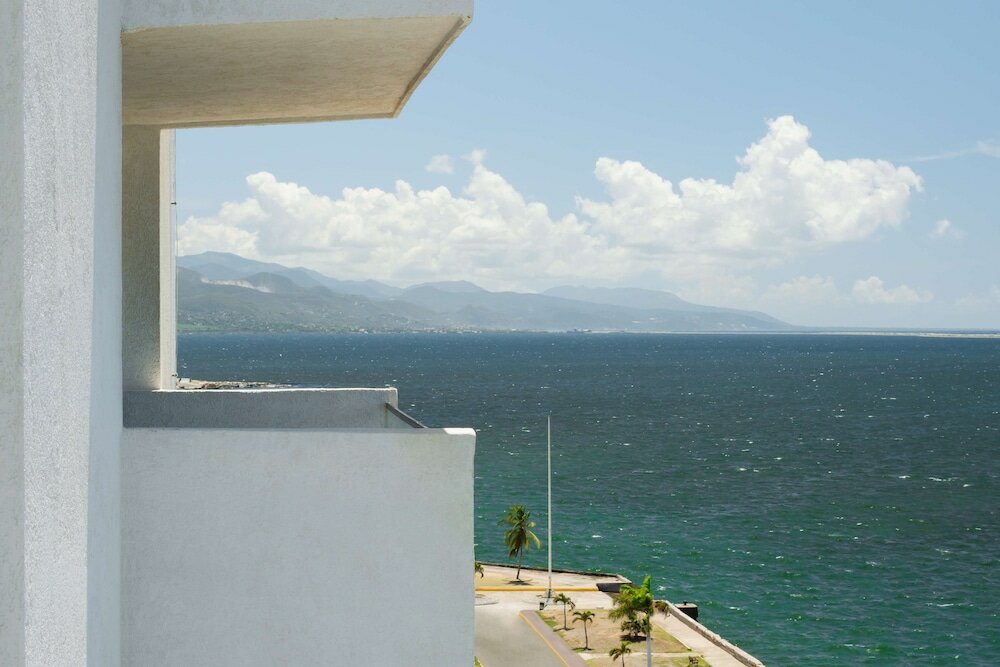 Фото Rok Hotel Kingston Tapestry Collection by Hilton