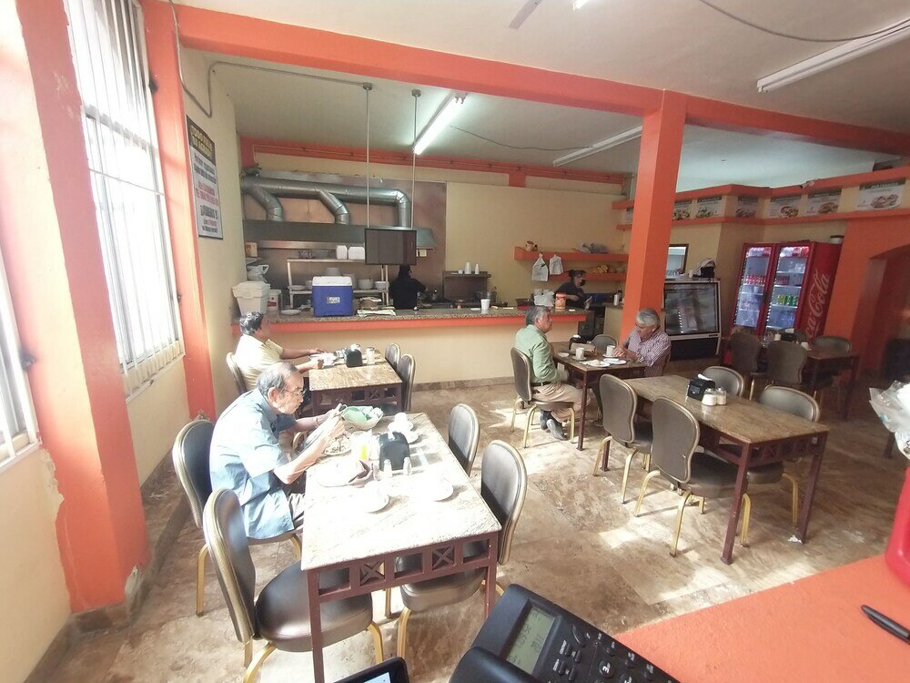 Фото Hotel Suites Royal