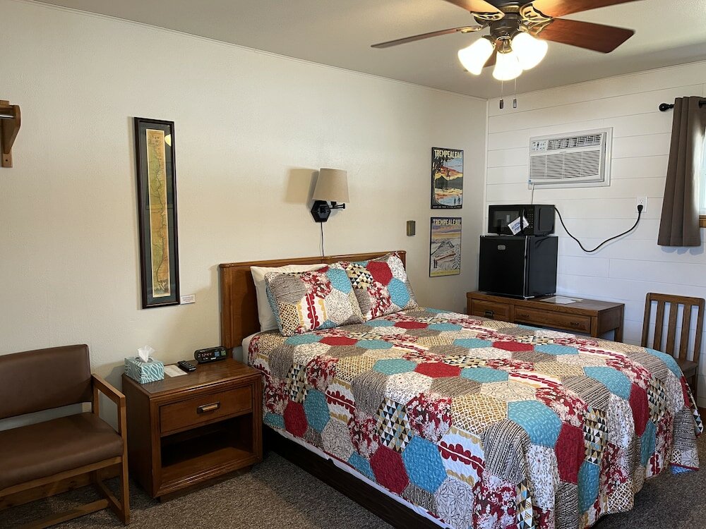 Фото Little Bluff Inn