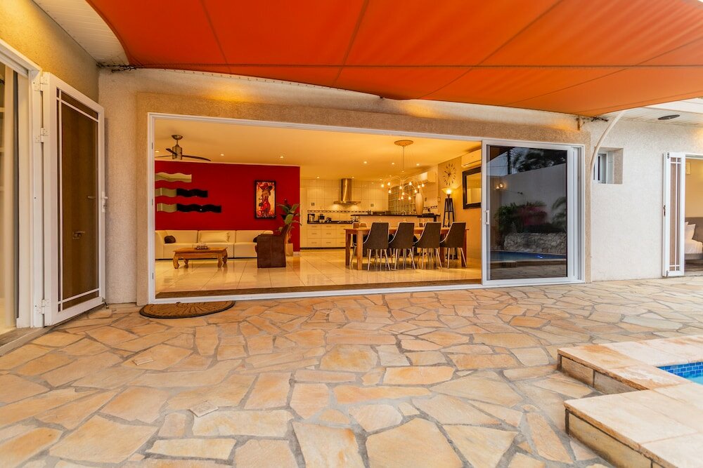 Фото Large Villa With View! Private Pool Free Utilities!