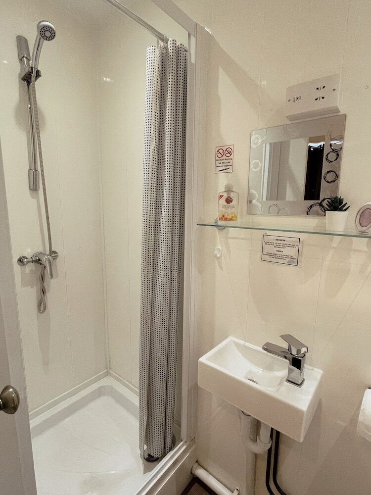 Фото Contractor Accommodation - Cacco