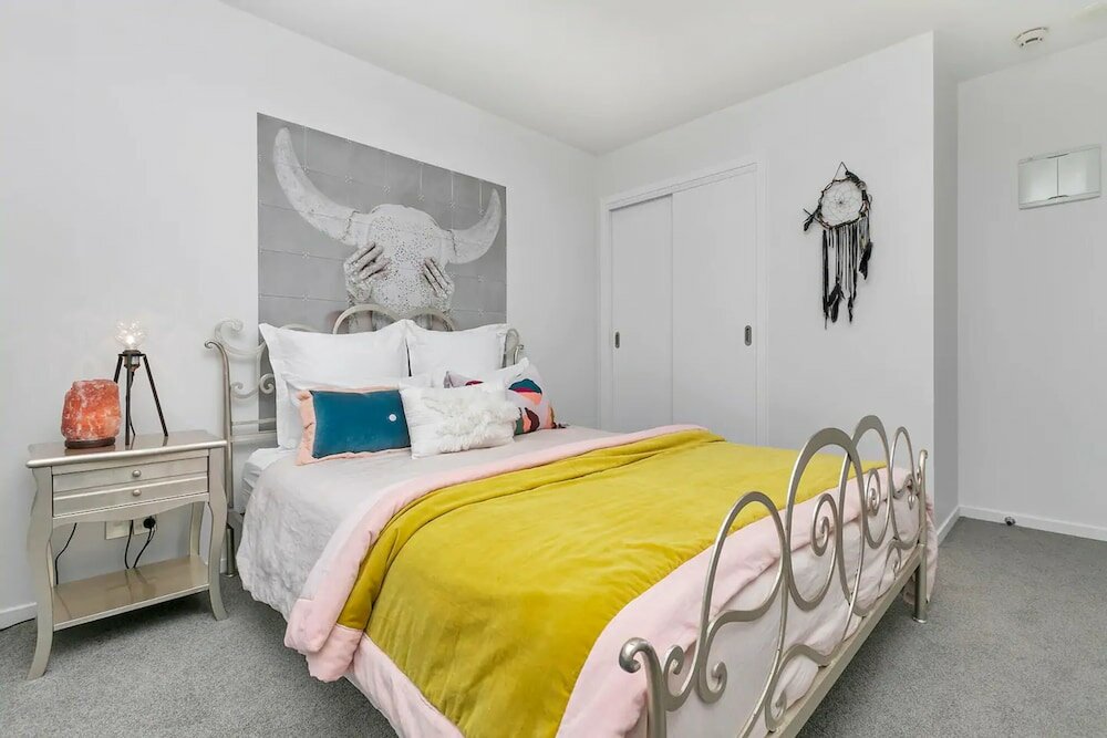 Фото Chic in the City Free Parking