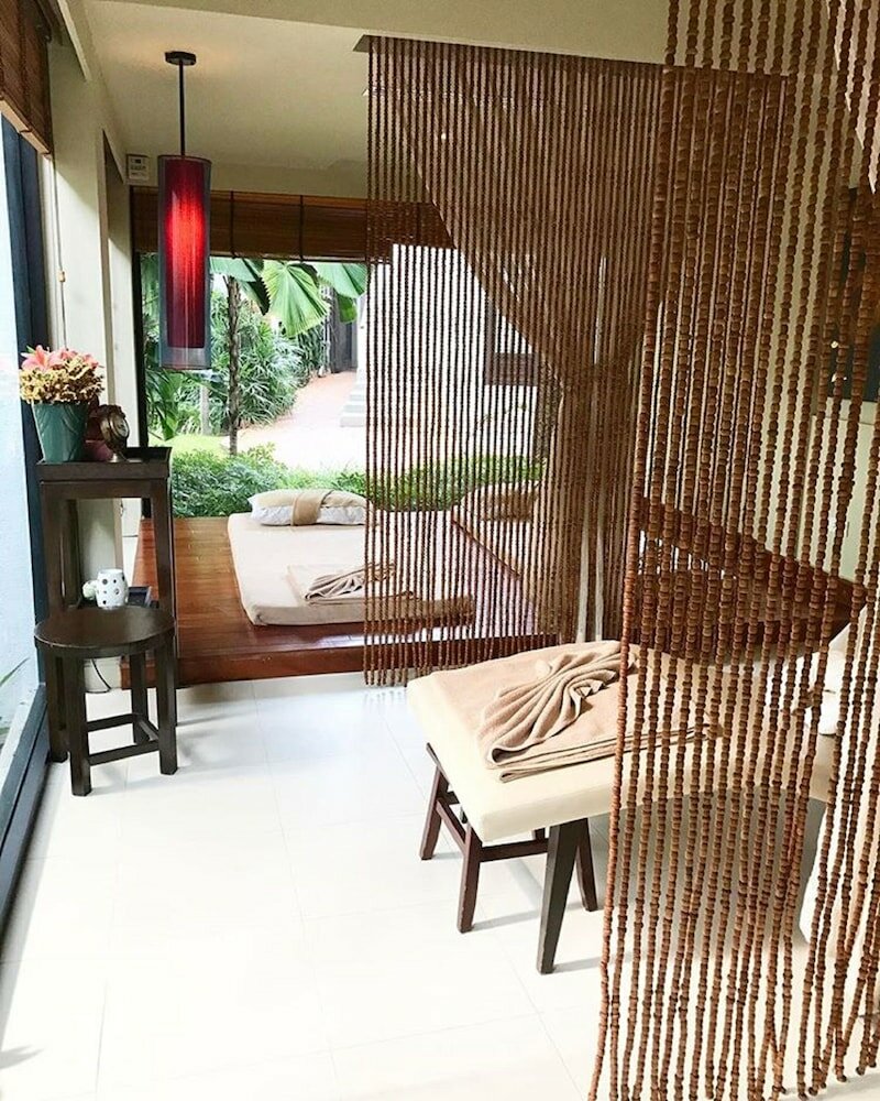 Фото Woodlands Suites Serviced Residences