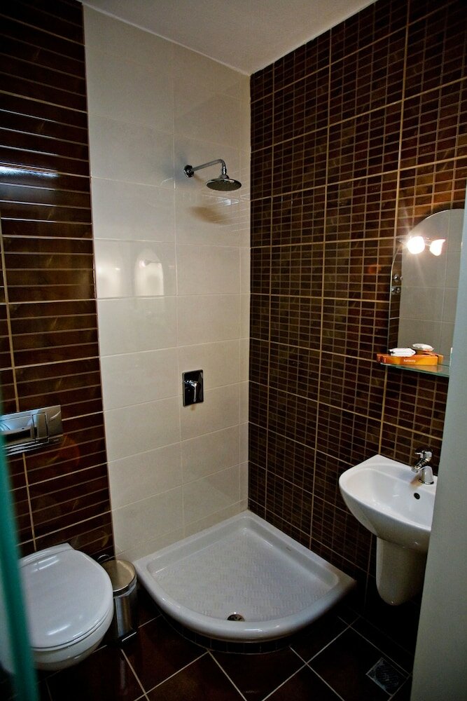 Фото Rg Status Hotel