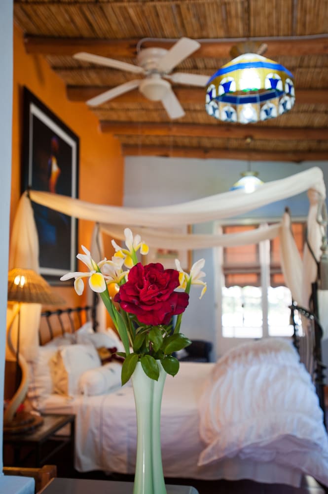 Фото 7 Church Street Guest House