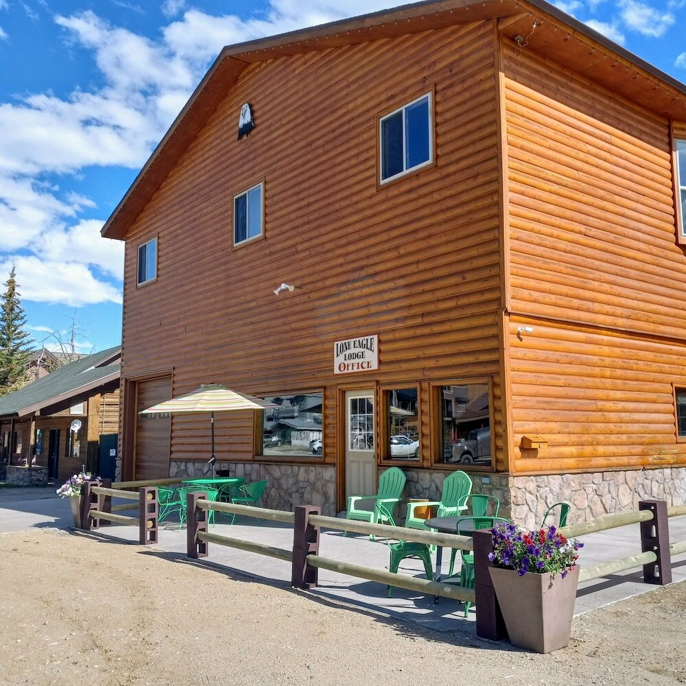 Фото Lone Eagle Lodge