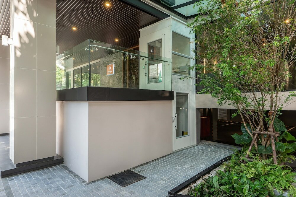 Фото Gardina Asoke Hotel & Residence