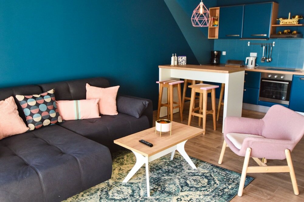 Фото 55 & 54 Stairs Apartments